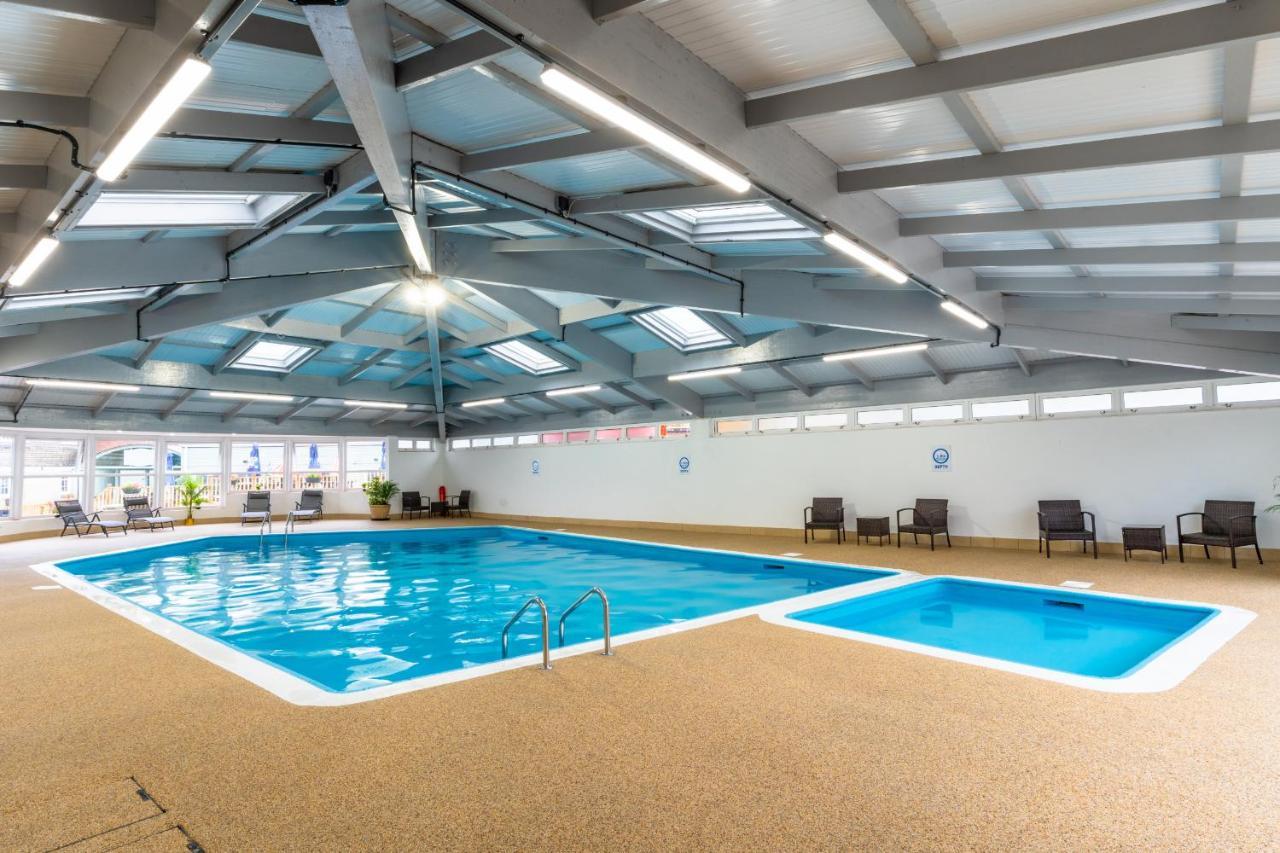Finest Retreats - Seacroft Villa Торпойнт Екстериор снимка